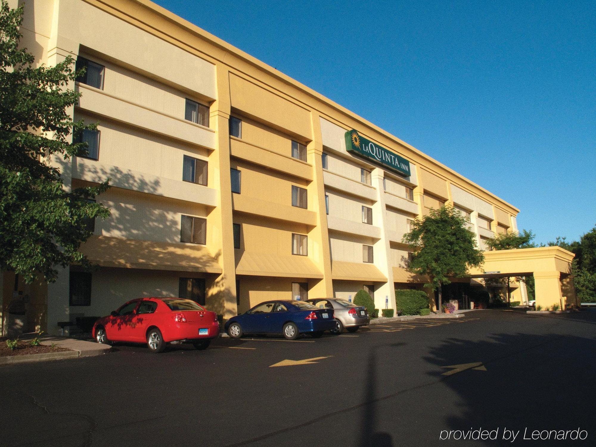 La Quinta By Wyndham Hartford Bradley Airport Hotel Windsor Locks Exterior photo